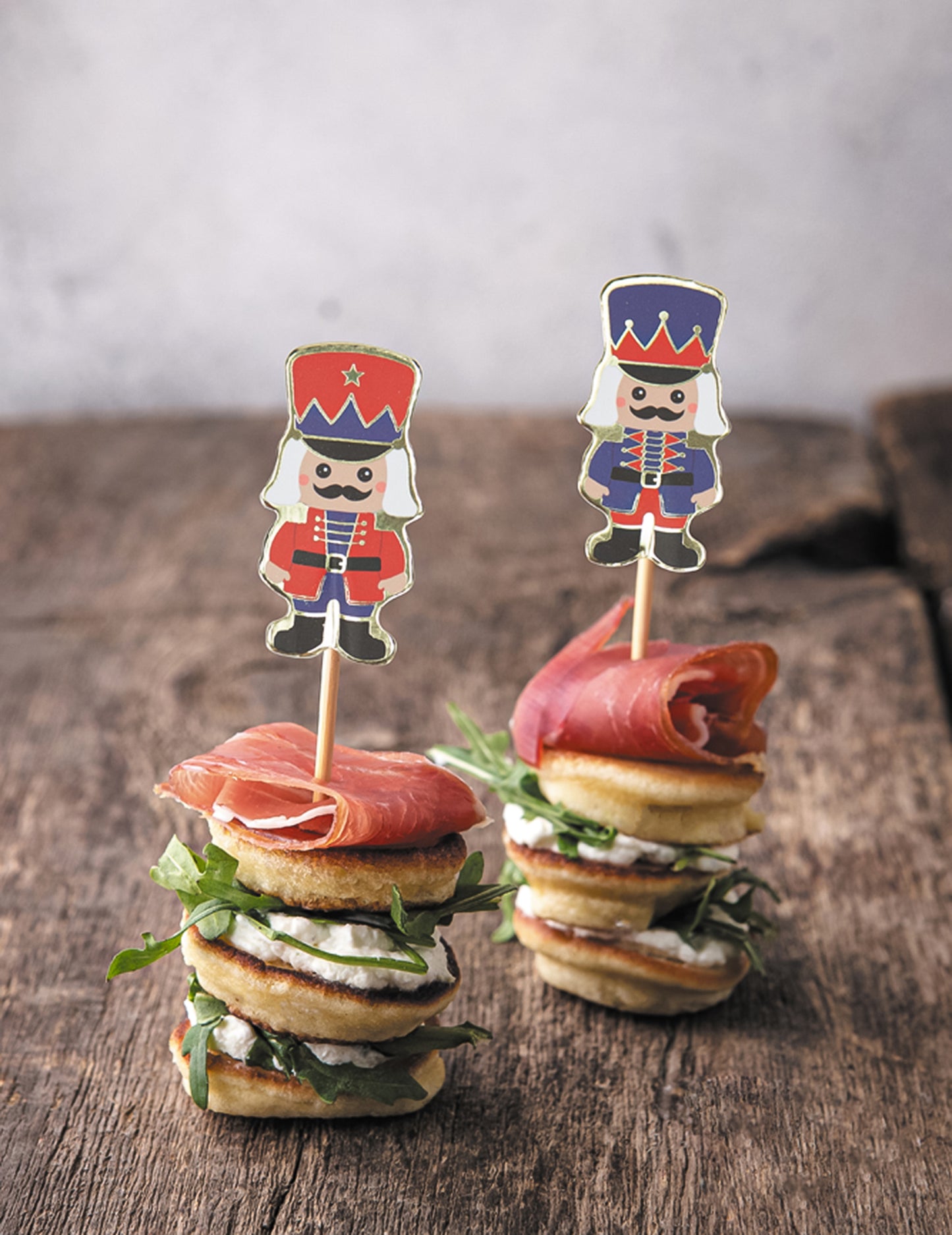 10 dřevěných louskáčků na koktejly 10 cm