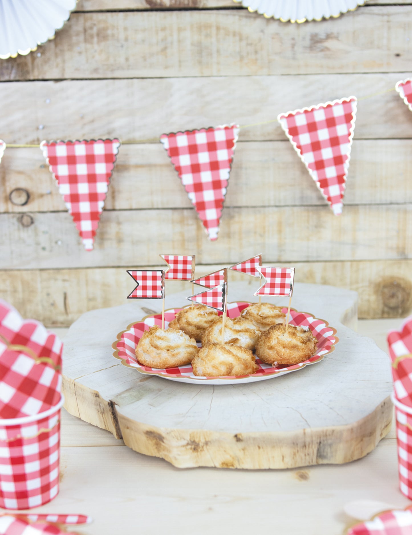 10 výběrů ginghamových koktejlů 10 cm červená a bílá