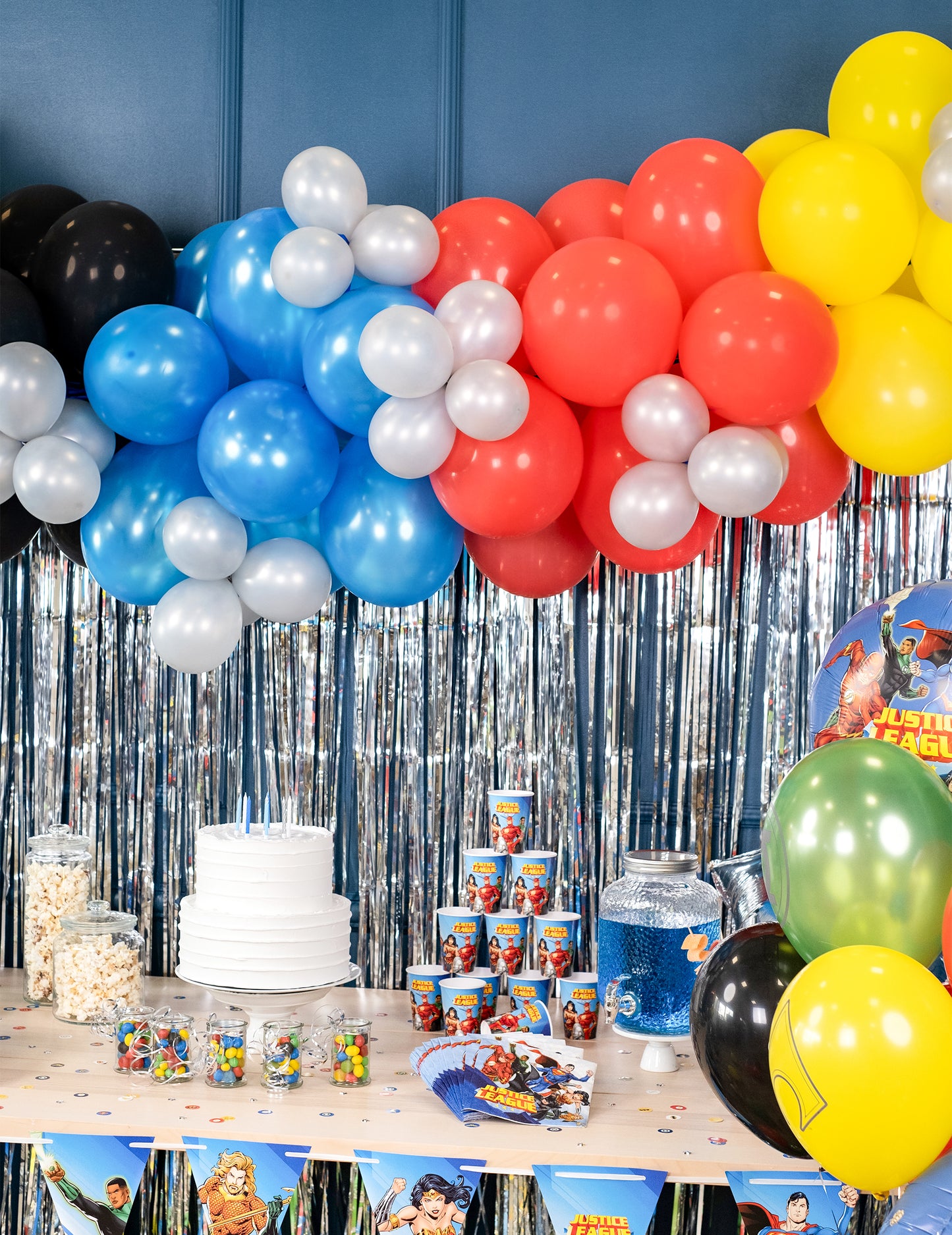 100 červených balónků 27 cm