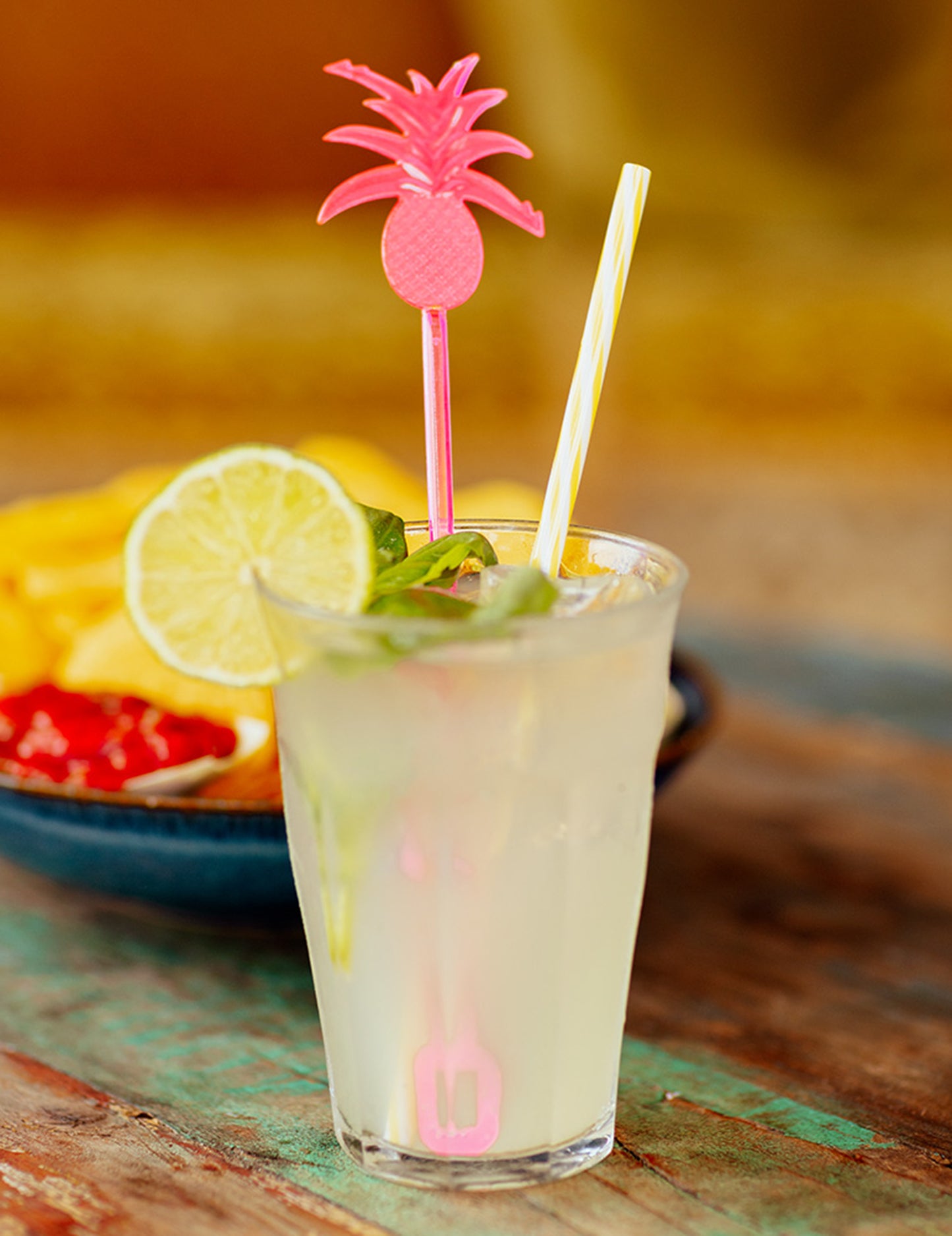 12 Agitateurs à cocktail ananas colorés