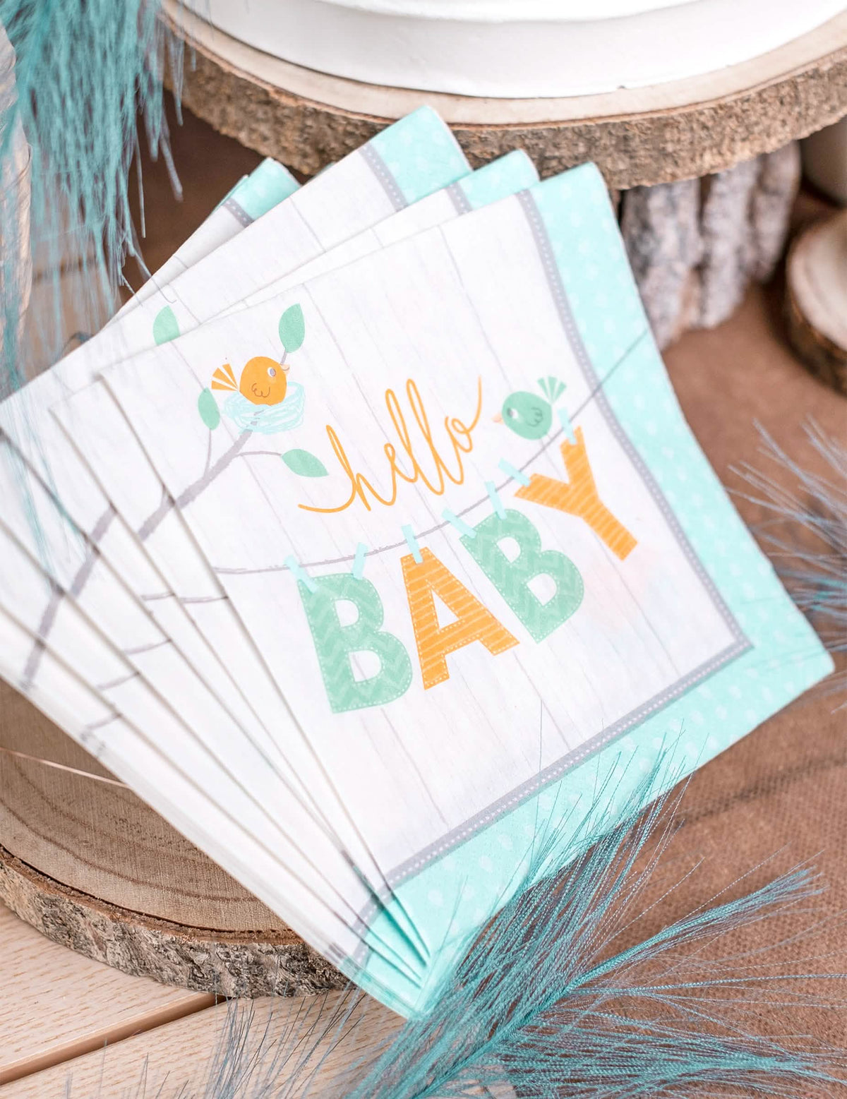 Detail na motiv papírových ubrousků hello baby ptáčci