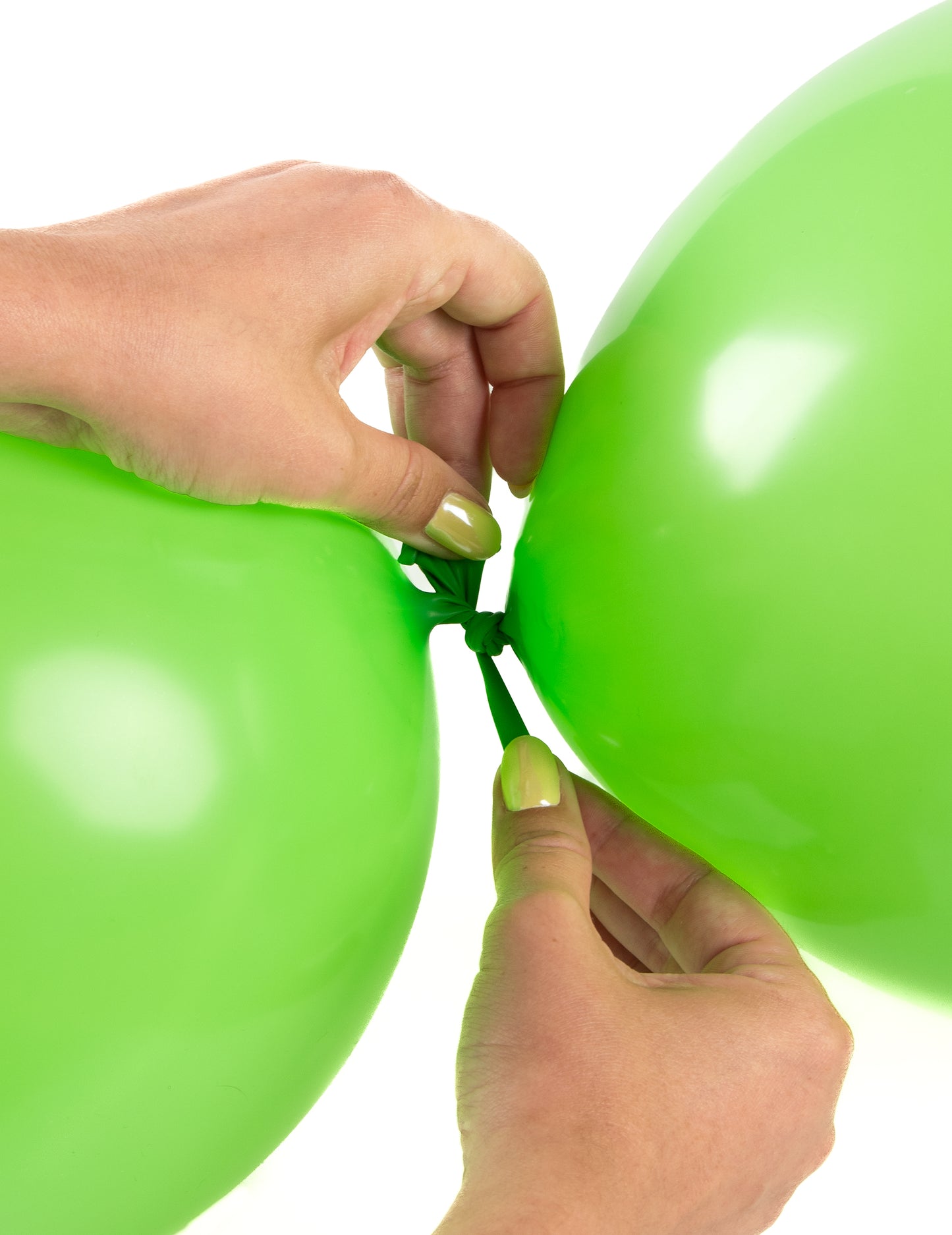 20 Ballons gonflables Vert clair à relier 28 cm
