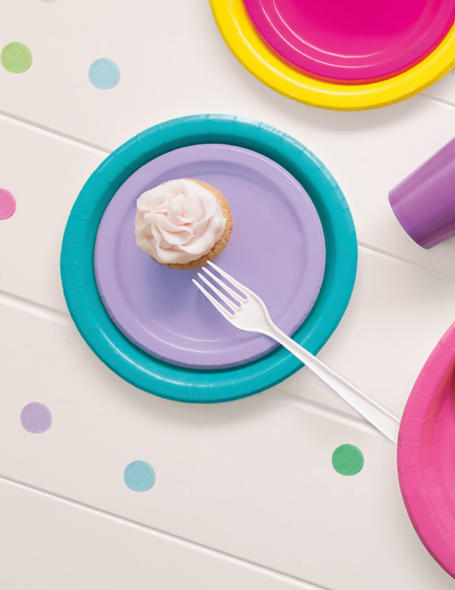 20 malých papírových talířů s levandulovou příchutí 18 cm