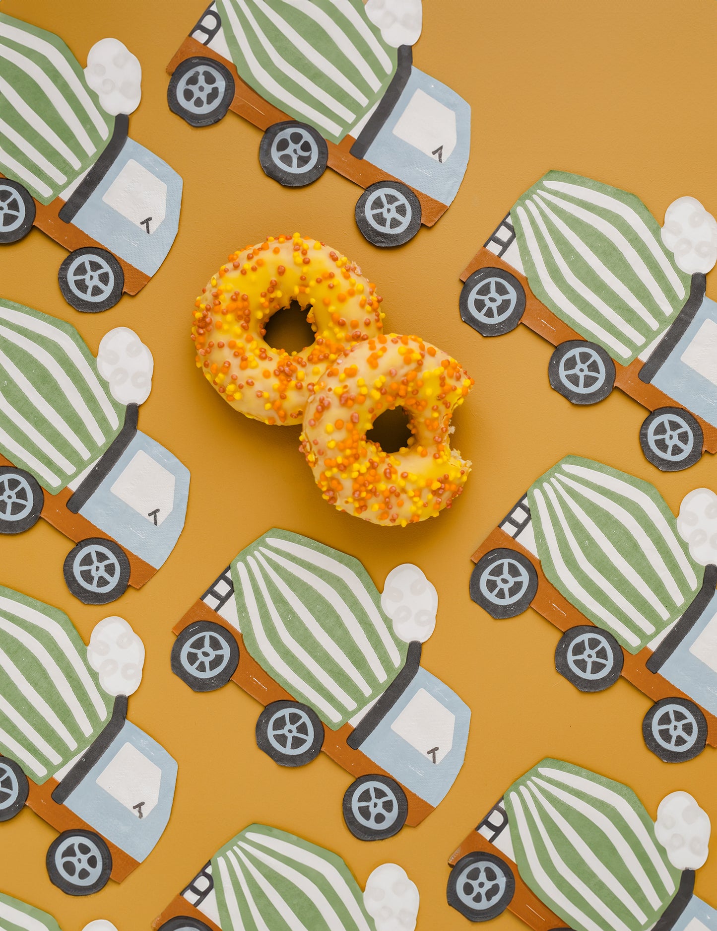 20 ubrousků s motivem stavebních nákladních automobilů 16 x 13 cm