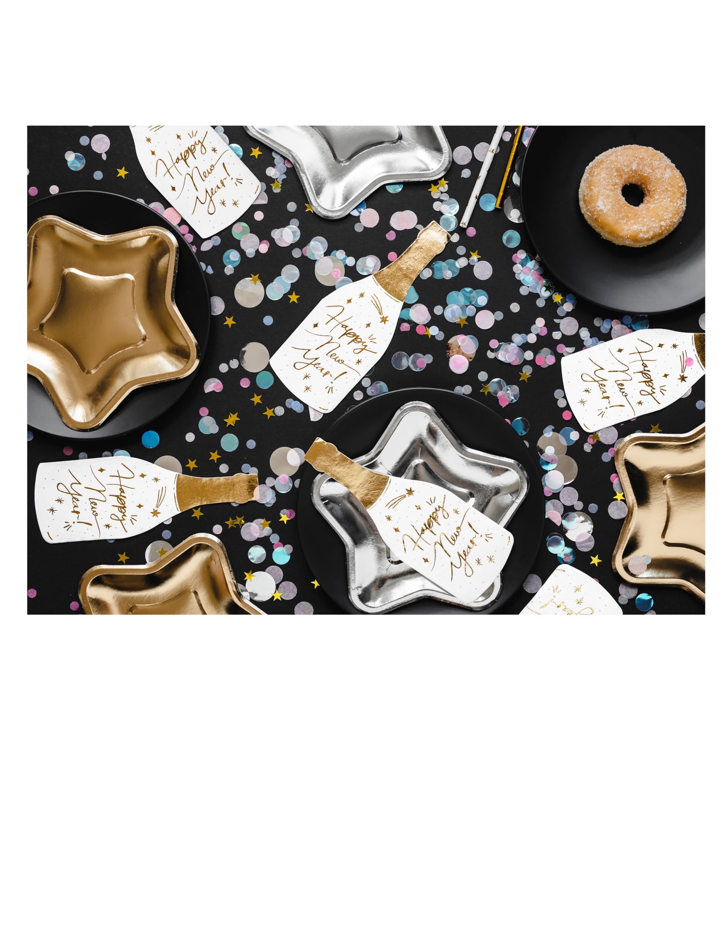 20 papírových ubrousků s motivem lahví s nápisem Šťastný Nový rok 14,5 x 12 cm