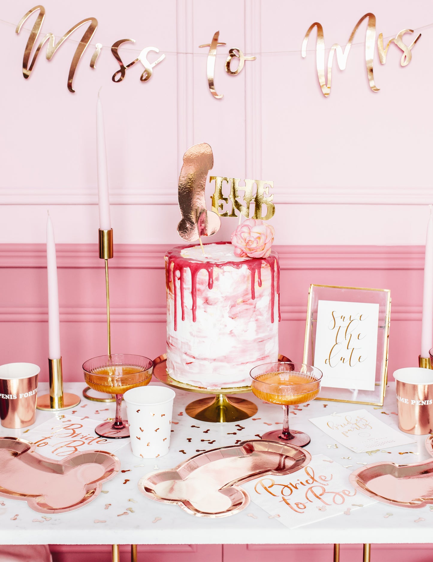 20 růžovo-zlatých papírových ubrousků pro nevěstu 33 x 33 cm