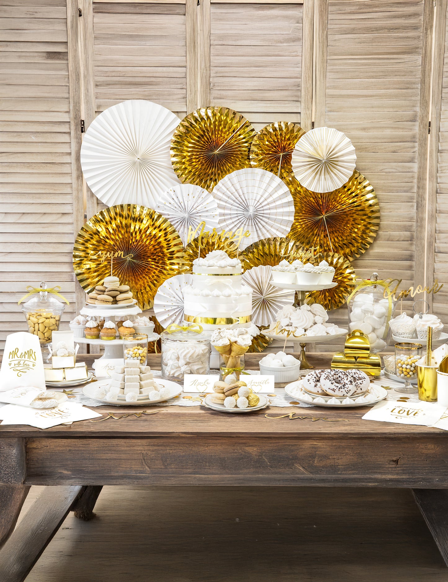 4 dekorativní papírové rozety 23, 32, 40 cm