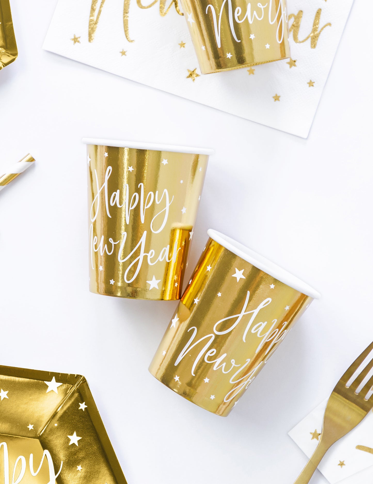 6 zlatých papírových kelímků s motivem Šťastný Nový rok 220 ml