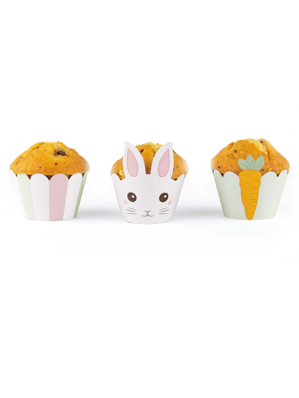 Bílé cupcake košíčky s motivem zajíčka a mrkve na velikonoce