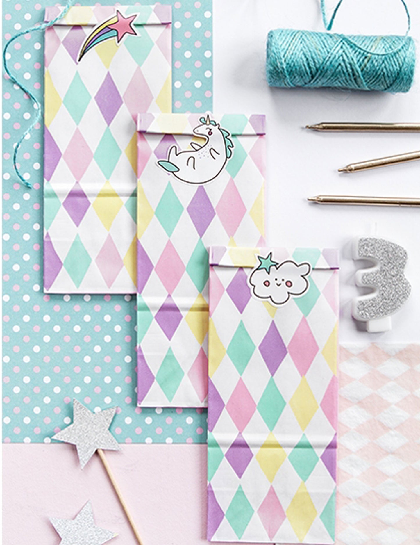 6 pastelových papírových dárkových tašek jednorožec 8 x 18 x 6 cm