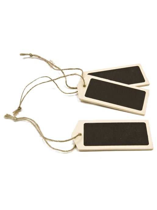 Étiquettes ardoise en bois pour mariage noir et naturel avec cordelette