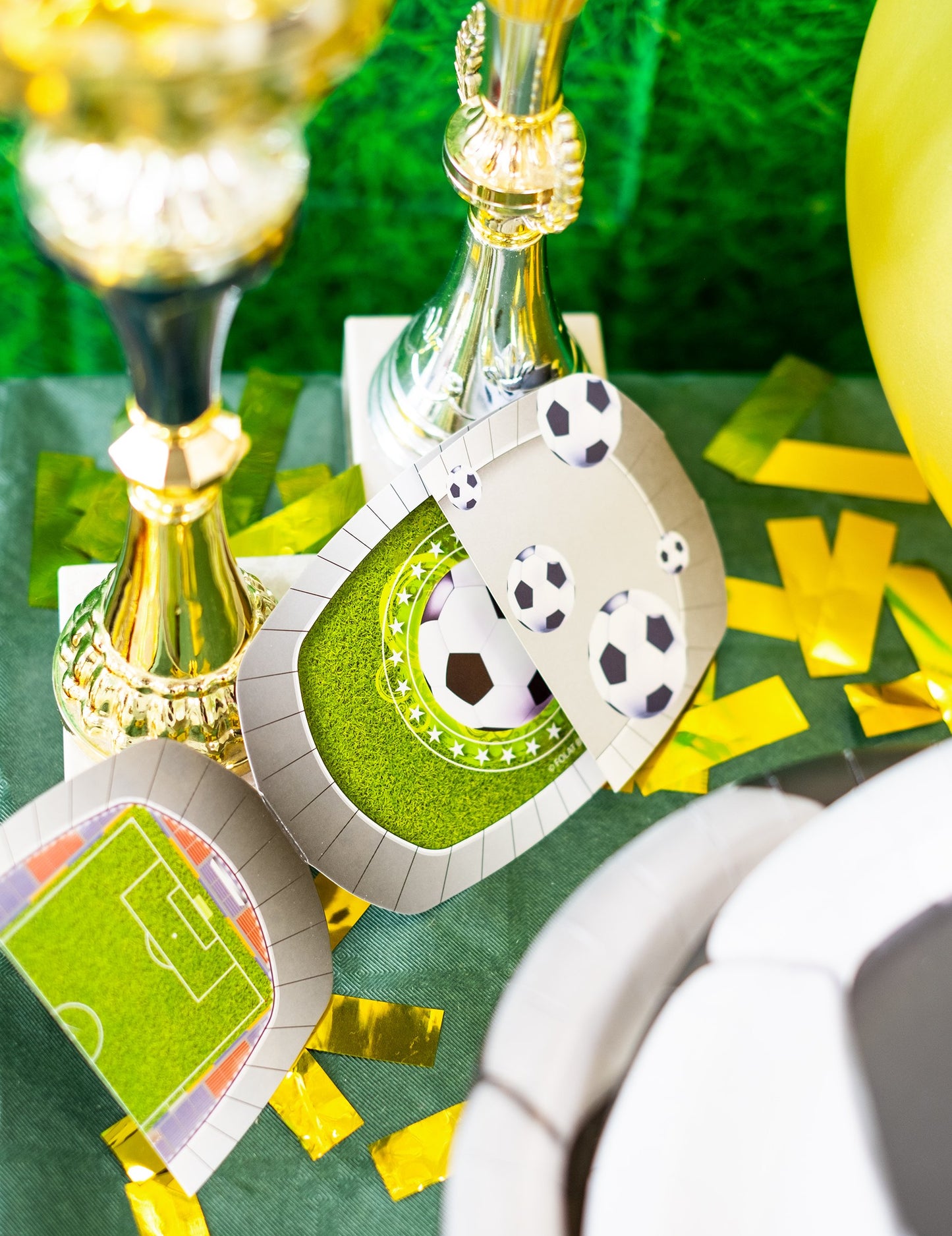 8 pozvánek s obálkami Fotbalový stadion 15 x 10 cm