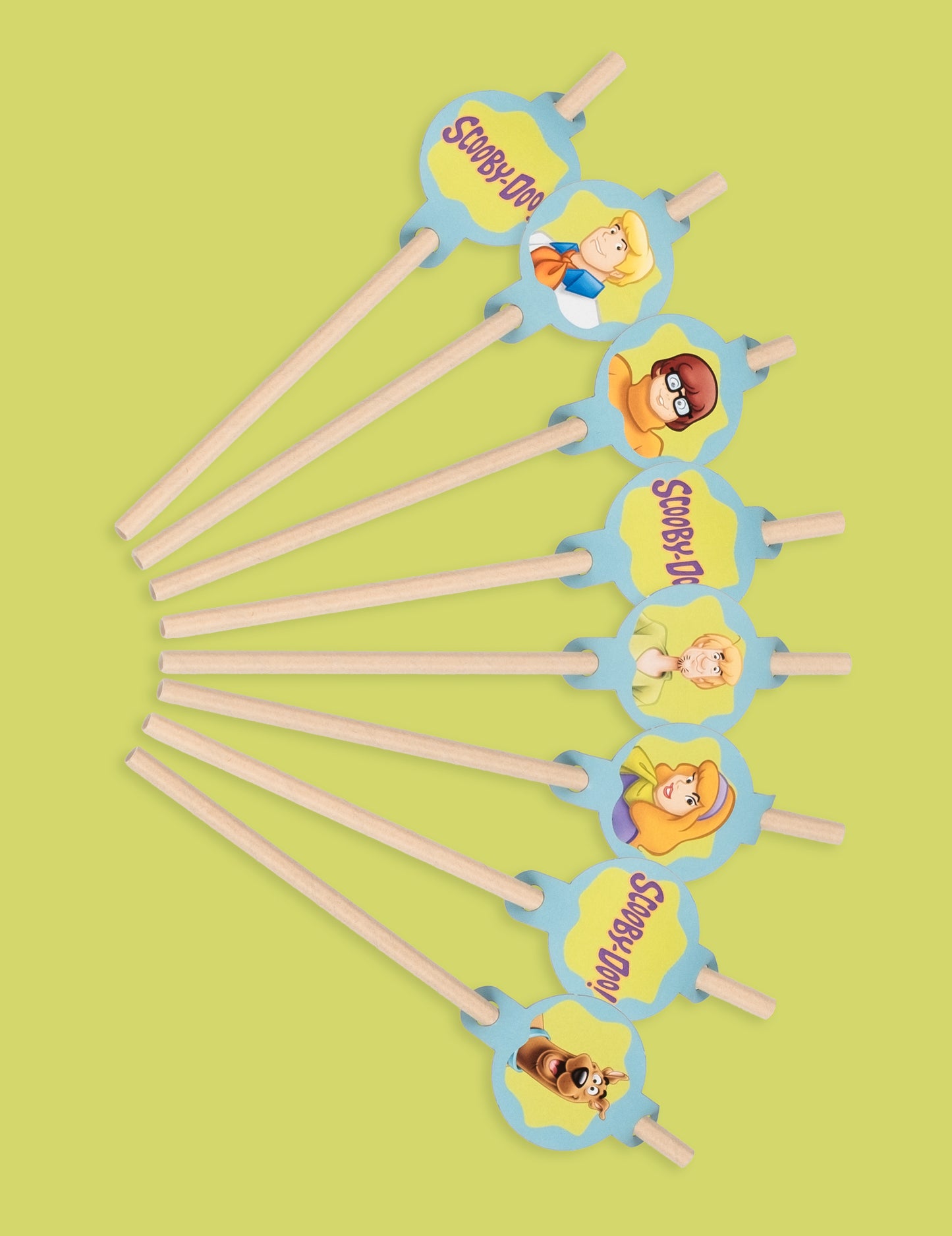 8 Straws medailon ve Scooby-doo 20cm karton