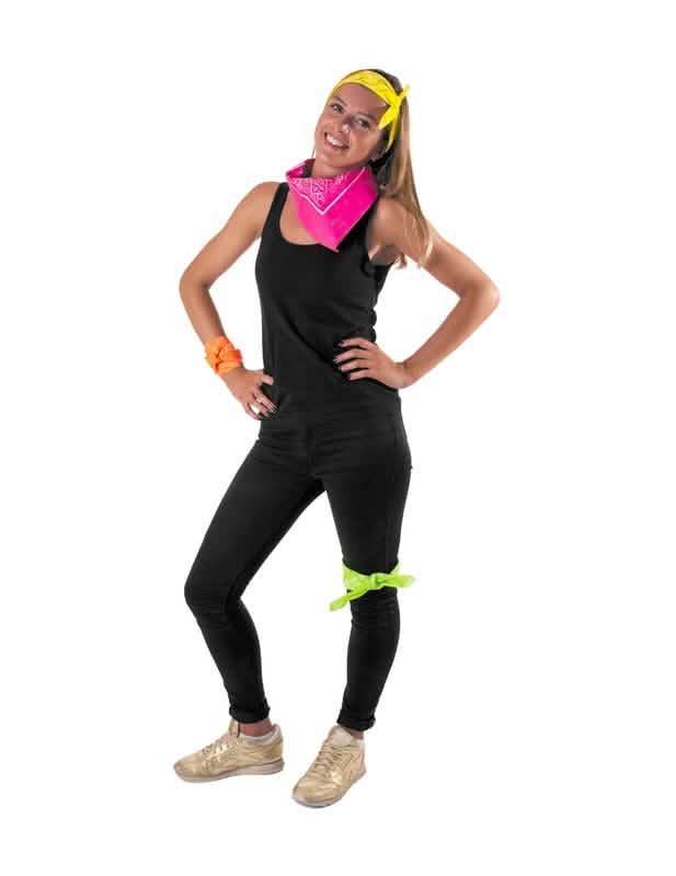 Stylizace neonově růžového bandany pro dospělého