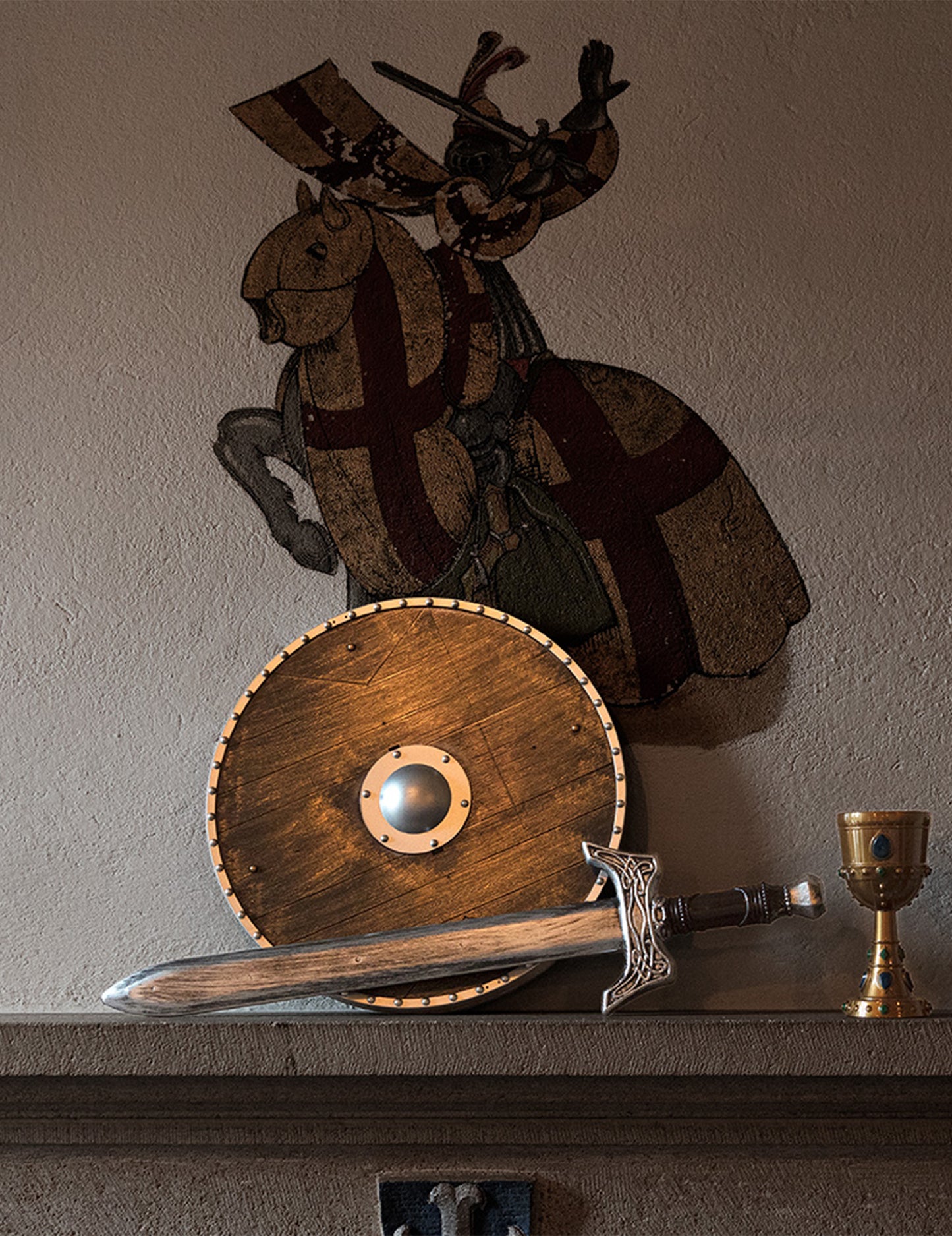 Středověký válečnický štít 40 cm