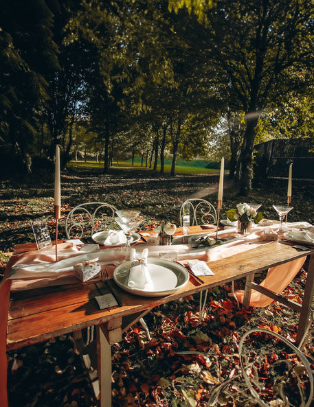 Designový svícen na kovové základně z růžového zlata 23 cm pro svíčku