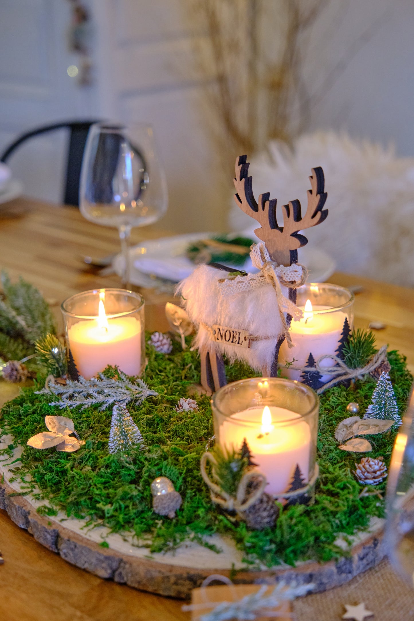 Svíčka jedle a šiška 140 g ve skle