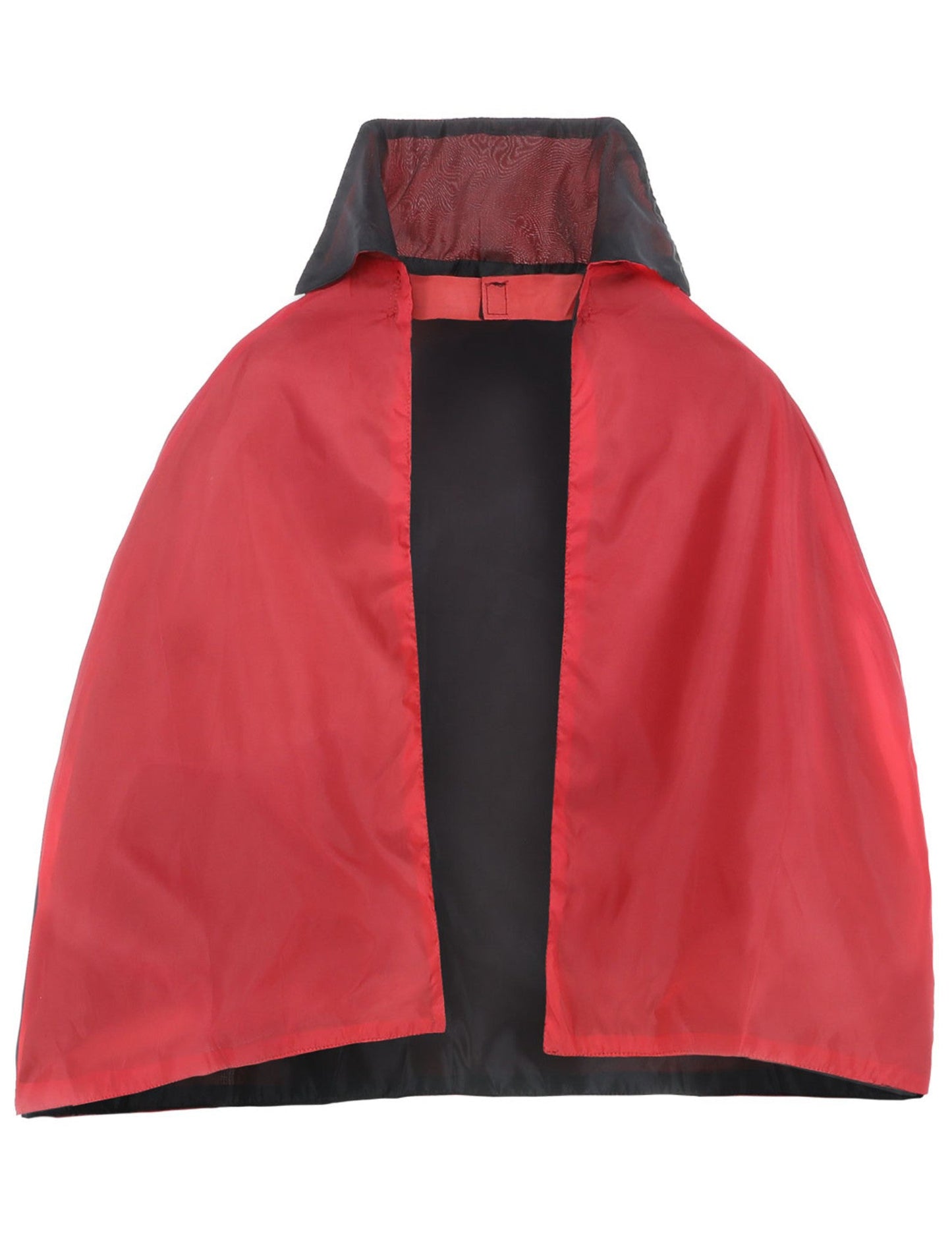 Détail du col de la cape vampire satinée réversible pour enfant