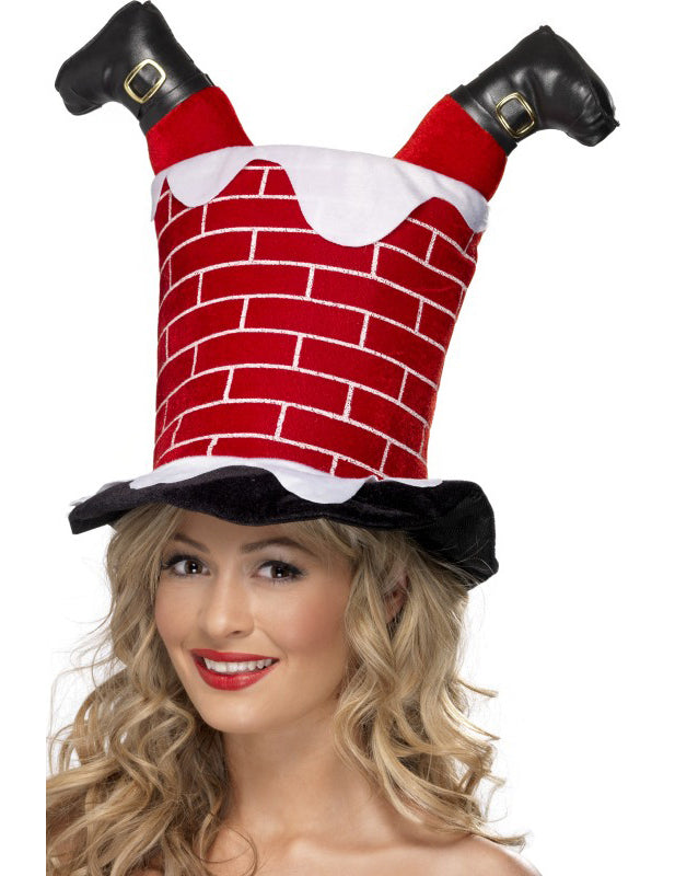 Vtipný červený vánoční klobouk pro dospělé s motivem cihel a nohama Santy Clause