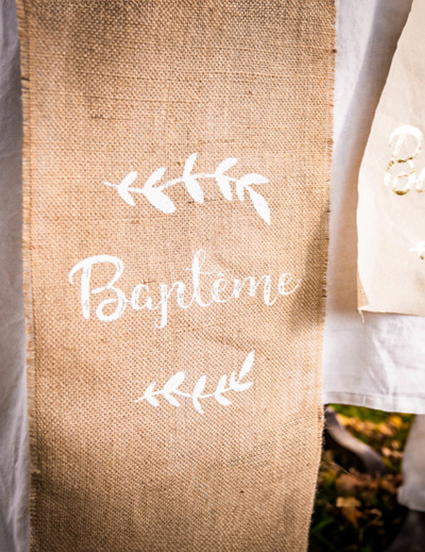 Ubrus z juty na křestní stůl 28 cm x 5 m