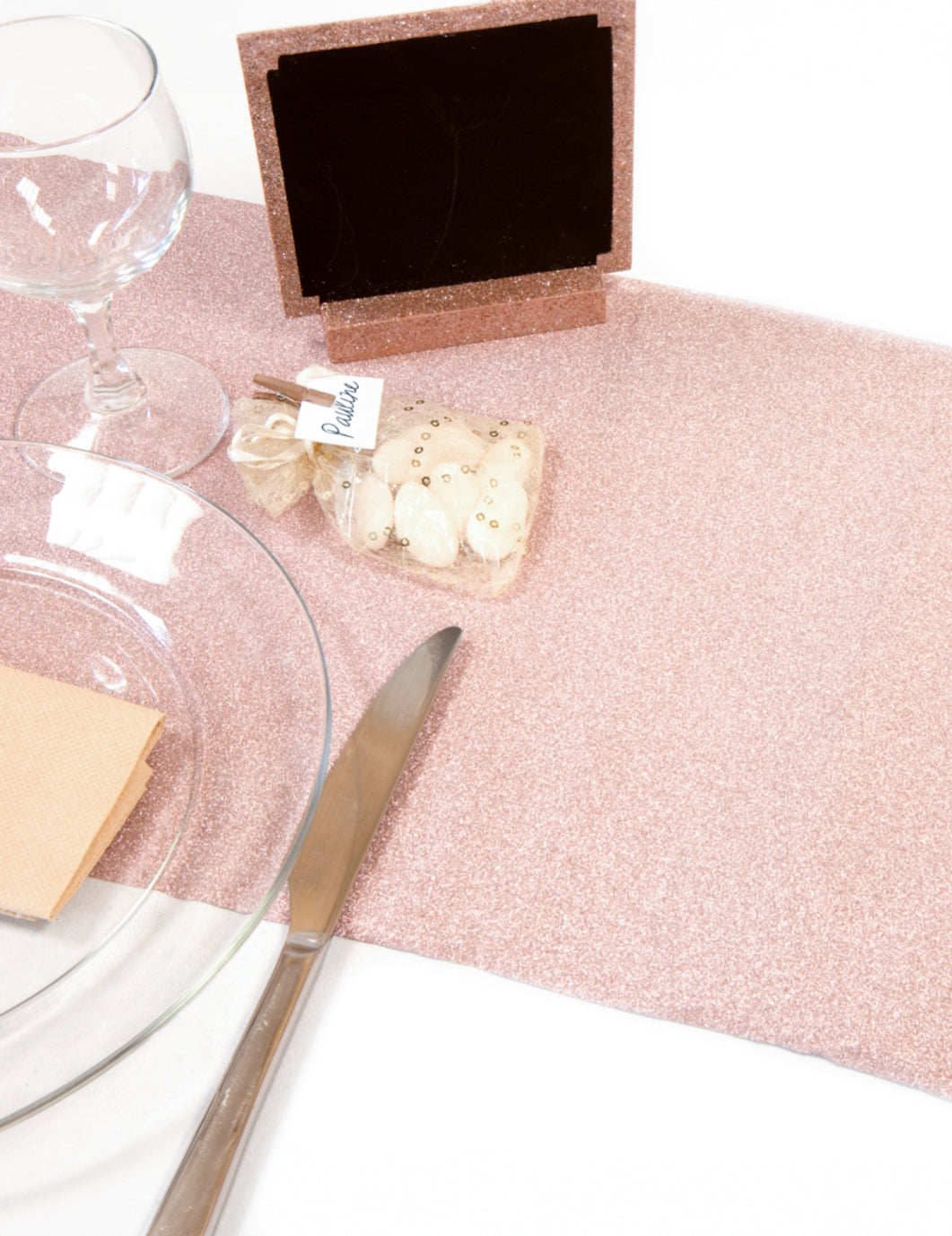 Růžový flitrovaný běhoun 28 cm x 5 m