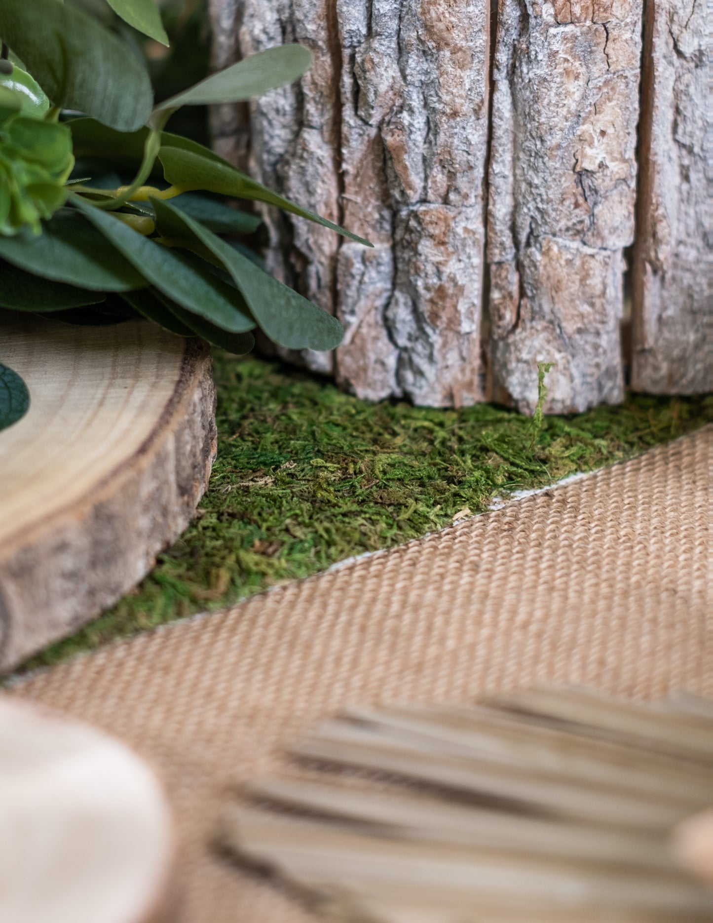 Ubrus z přírodního mechu 30 cm x 2 m