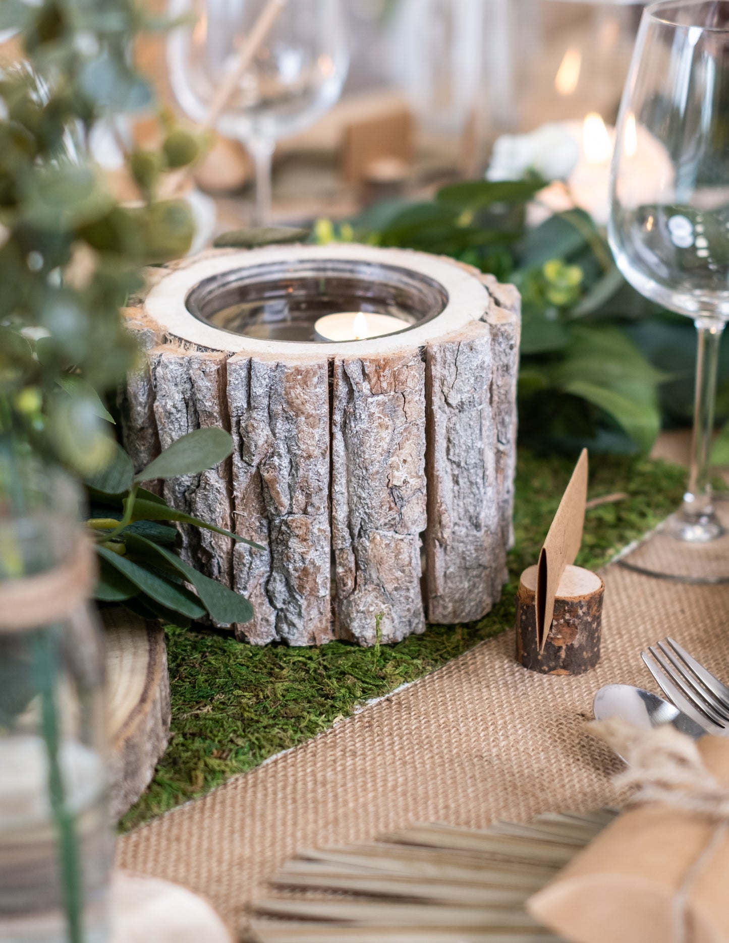 Rostlinný běhoun z přírodního mechu 30 cm x 2 m pro svatbu