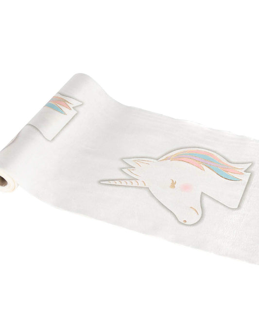 Détail du motif du chemin de table licorne pastel