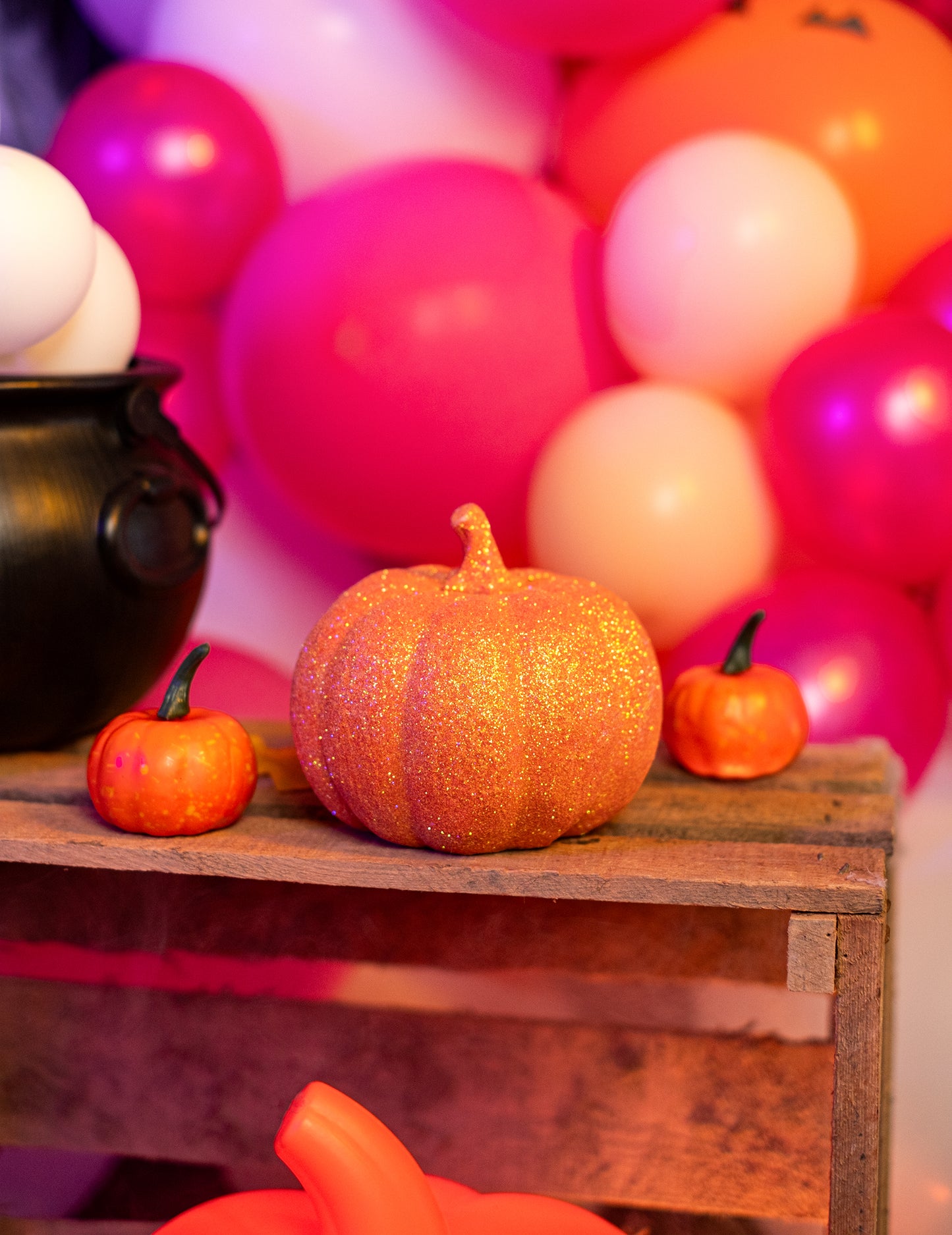 Oranžová třpytivá dýně 12,5 cm