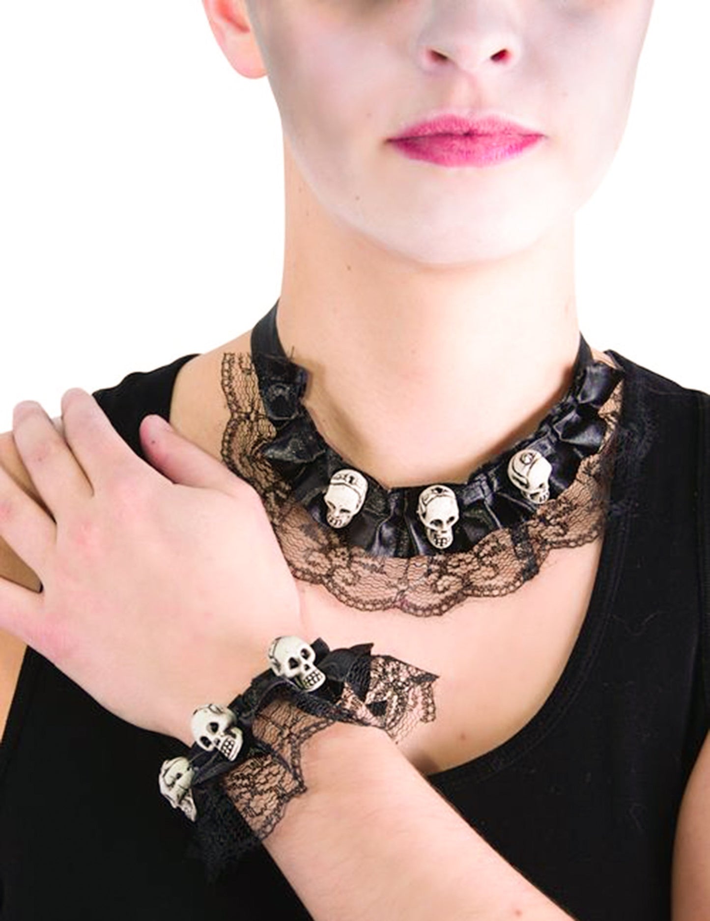 Halloweenský náhrdelník a náramek s lebkou z krajky