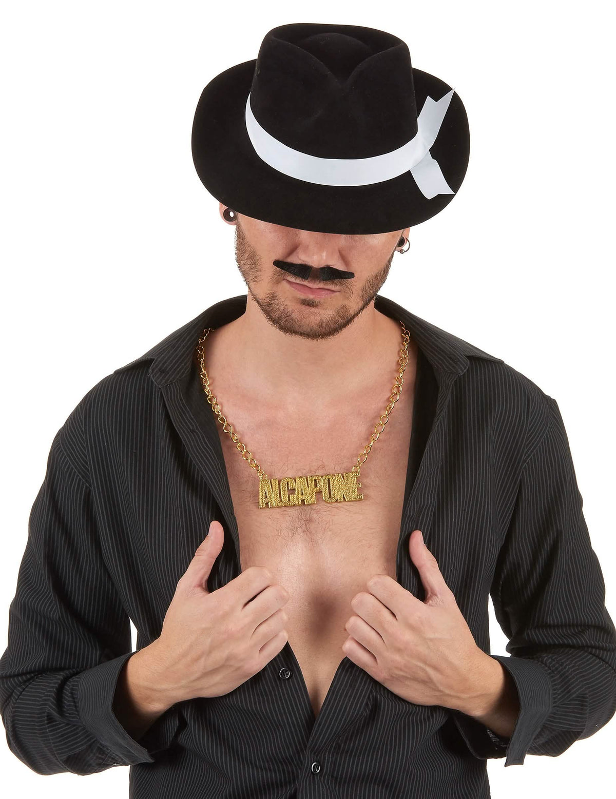 Nasazení gangsterského náhrdelníku Al capone