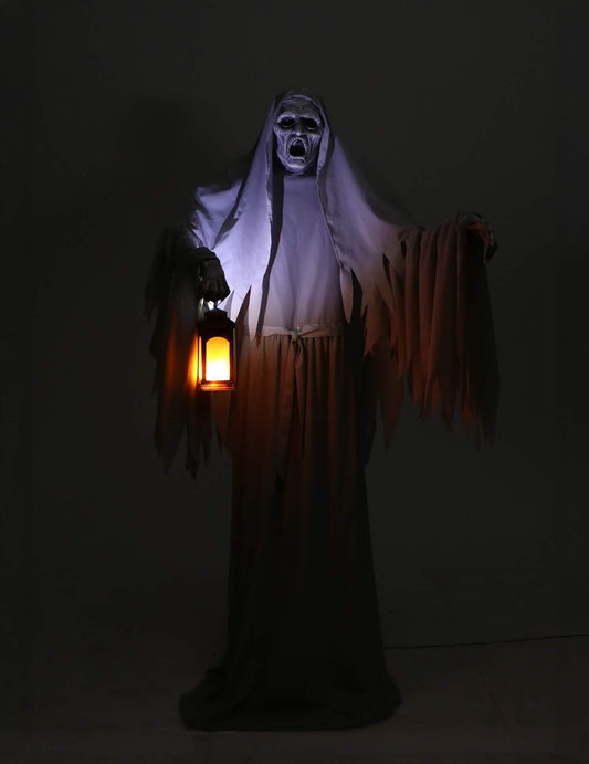Effet lumineux de la lanterne dans le noir de la décoration animée Fantôme flottant