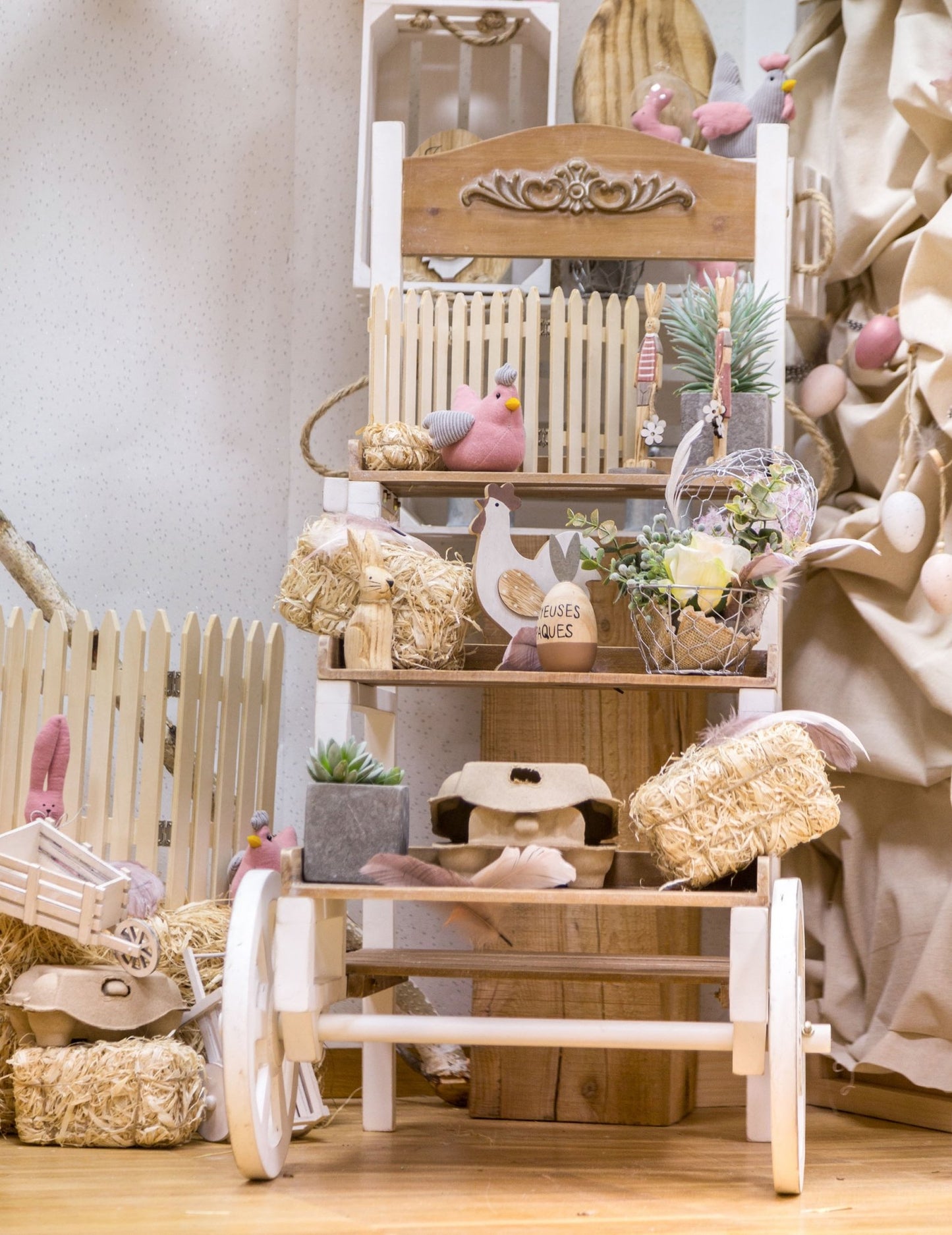 Dekorace z balíku slámy 25 cm přírodní venkov