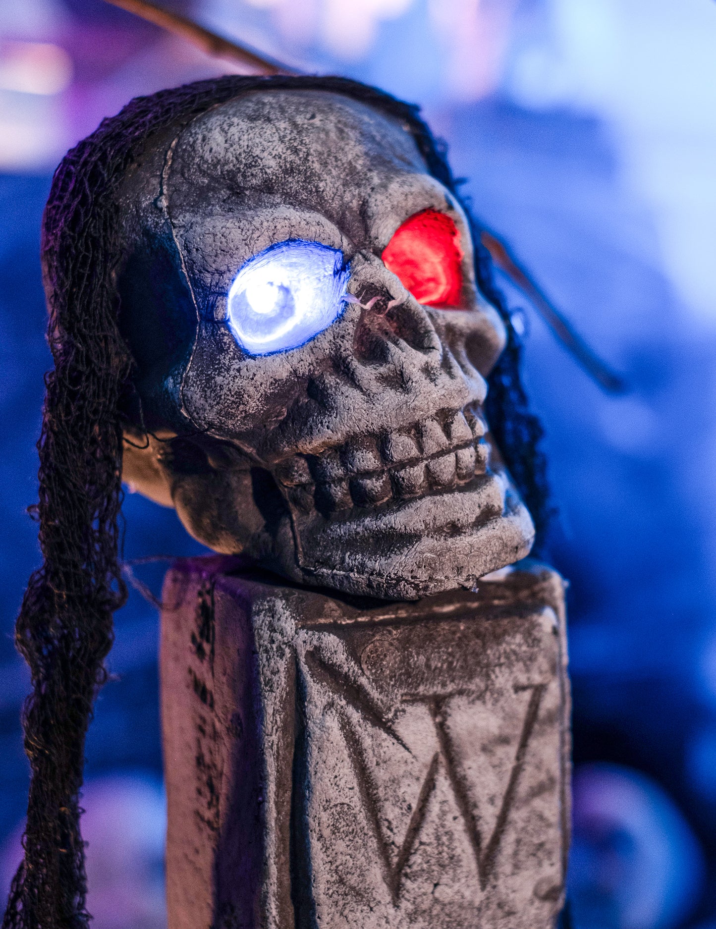 Halloweenská dekorace předního světla hrobky 72 cm