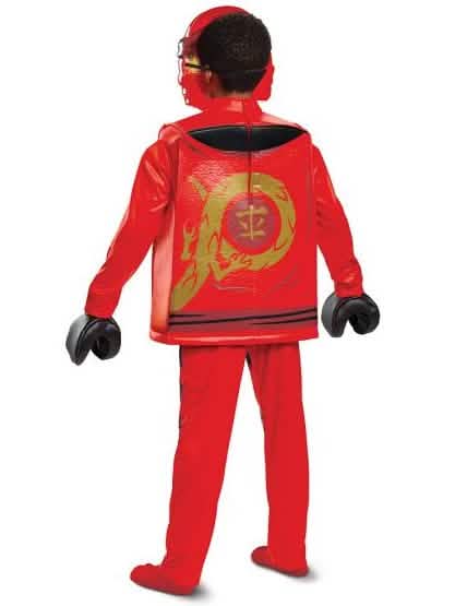 Pohled zezadu na deluxe kostým Kai Ninjago LEGO