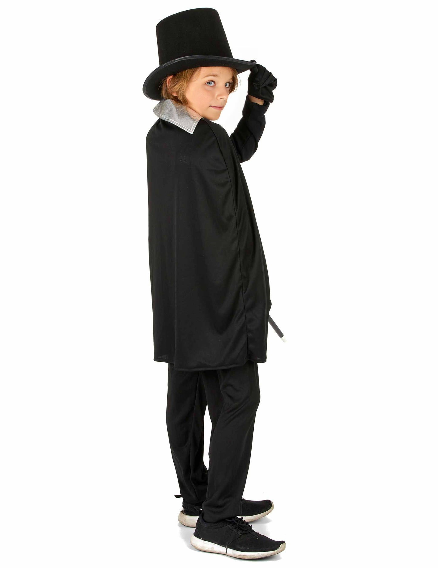 Pohled zezadu na kostým kouzelníka