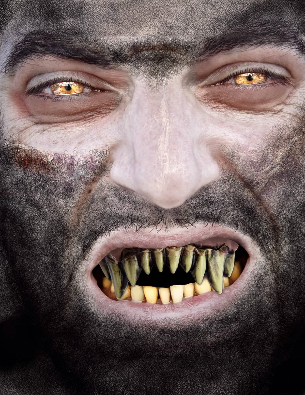 Detail na zuby klaunské zubní protézy hrůza