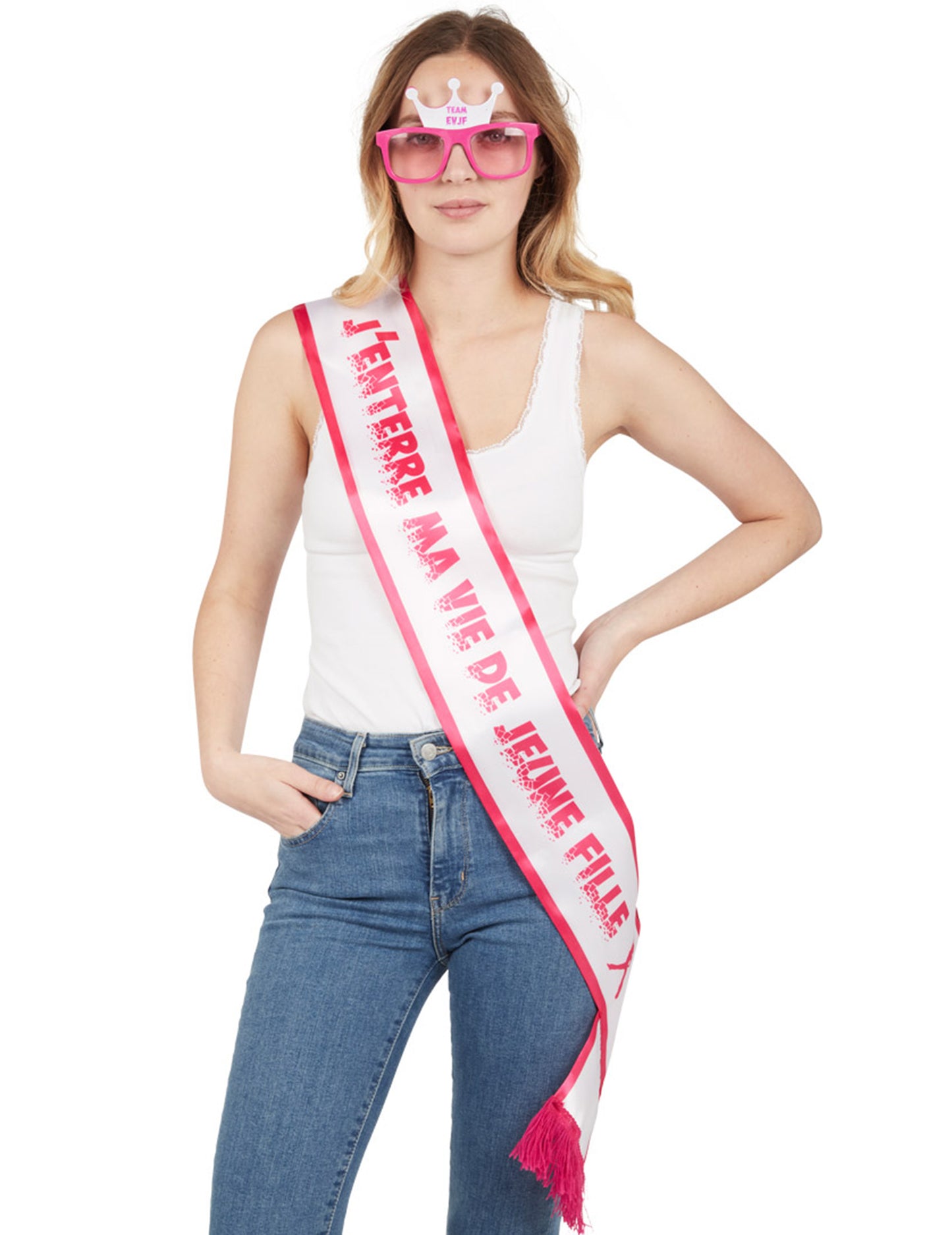 Růžový šátek, pohřbívám svou rozlučku se svobodou