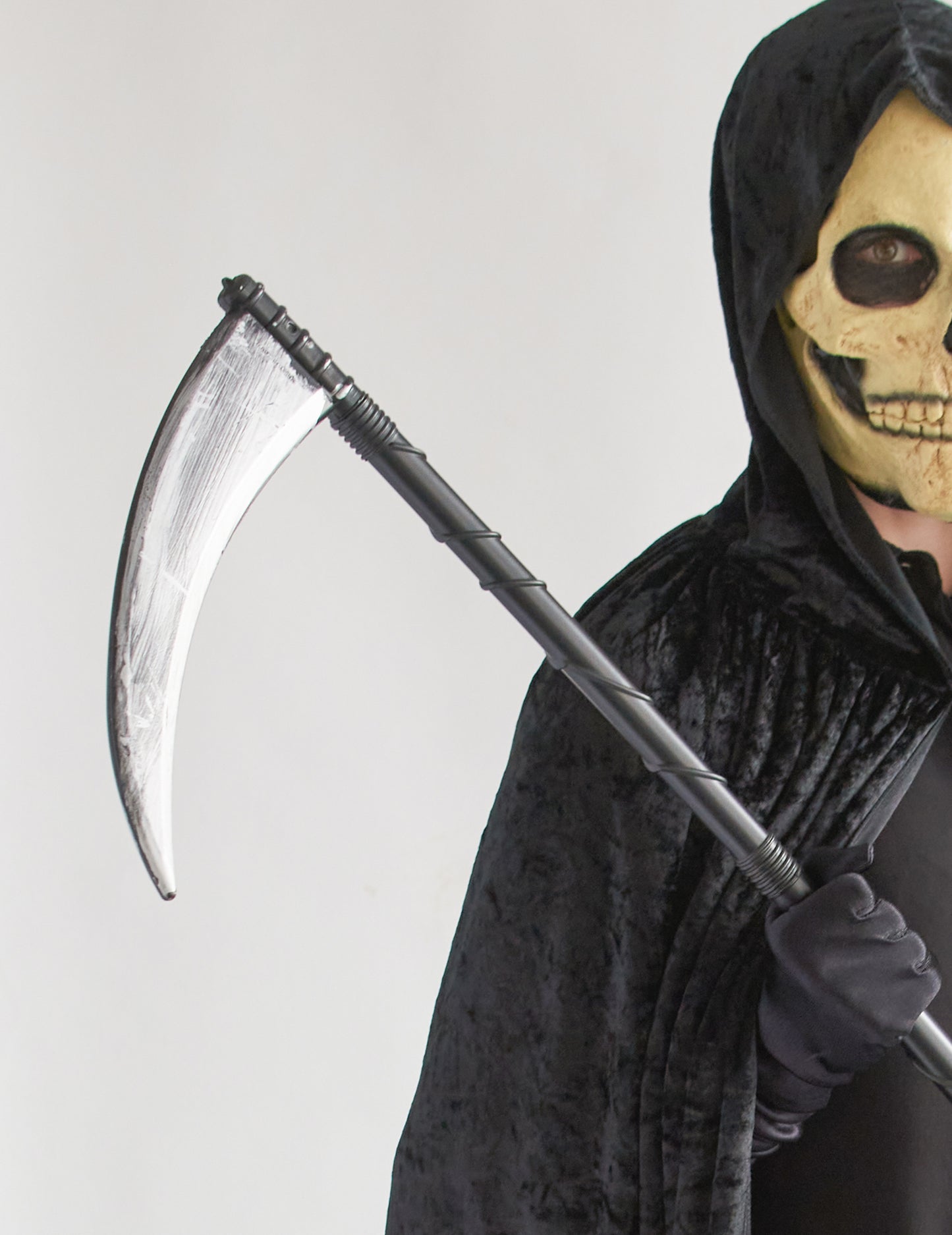 Halloweenská plastová falešná 138 cm