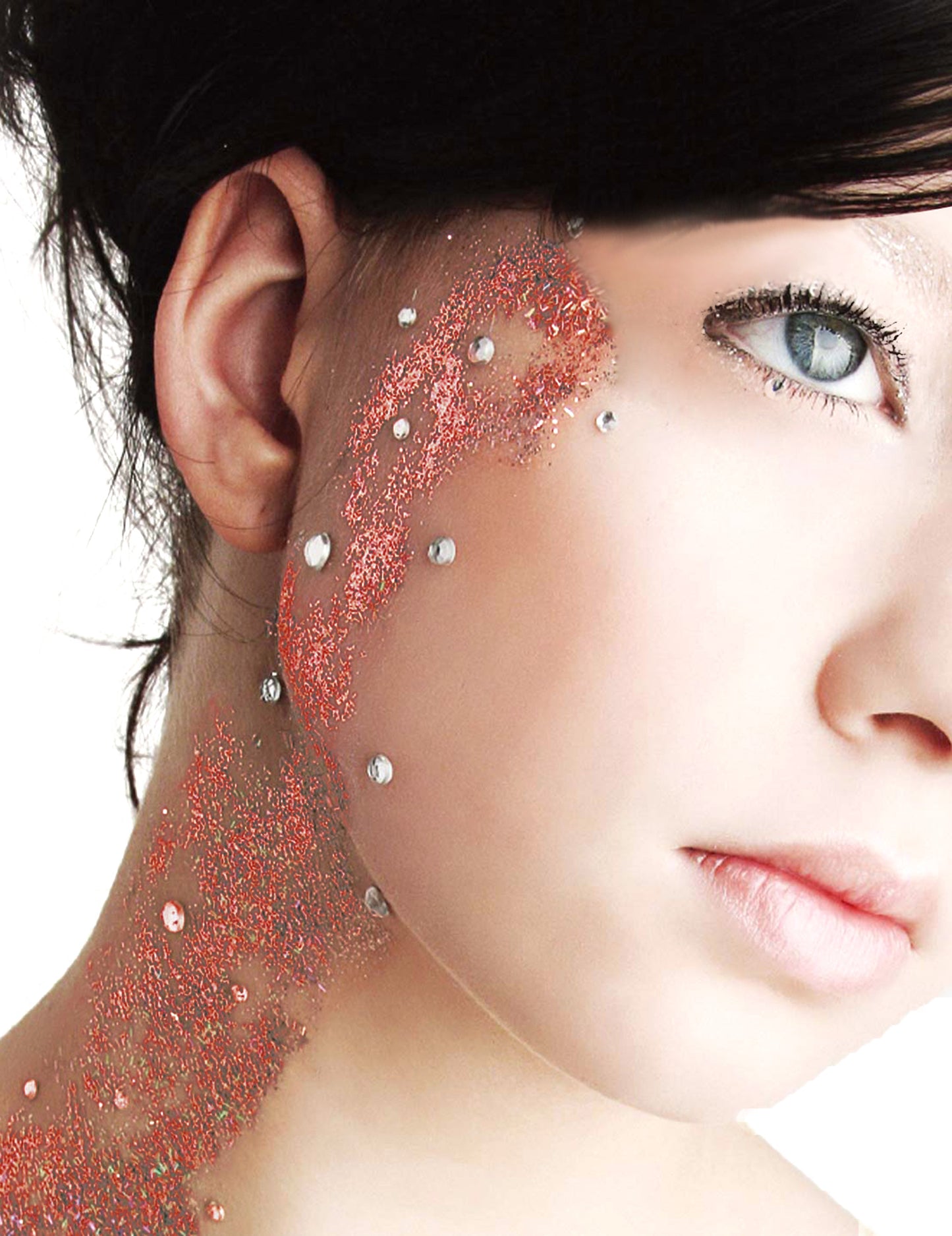 Vzhled na obličeji červeného třpytkového gelu pro dospělé