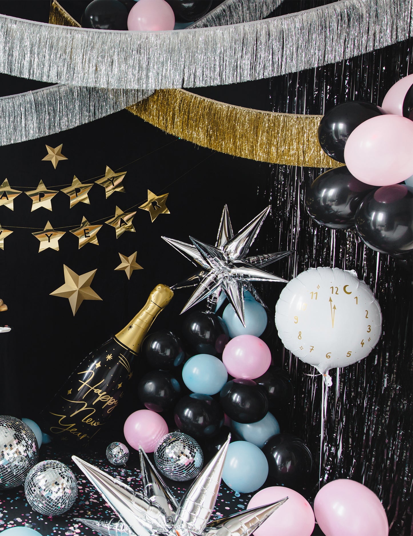 Girlanda ze zlaté nitě 135 cm