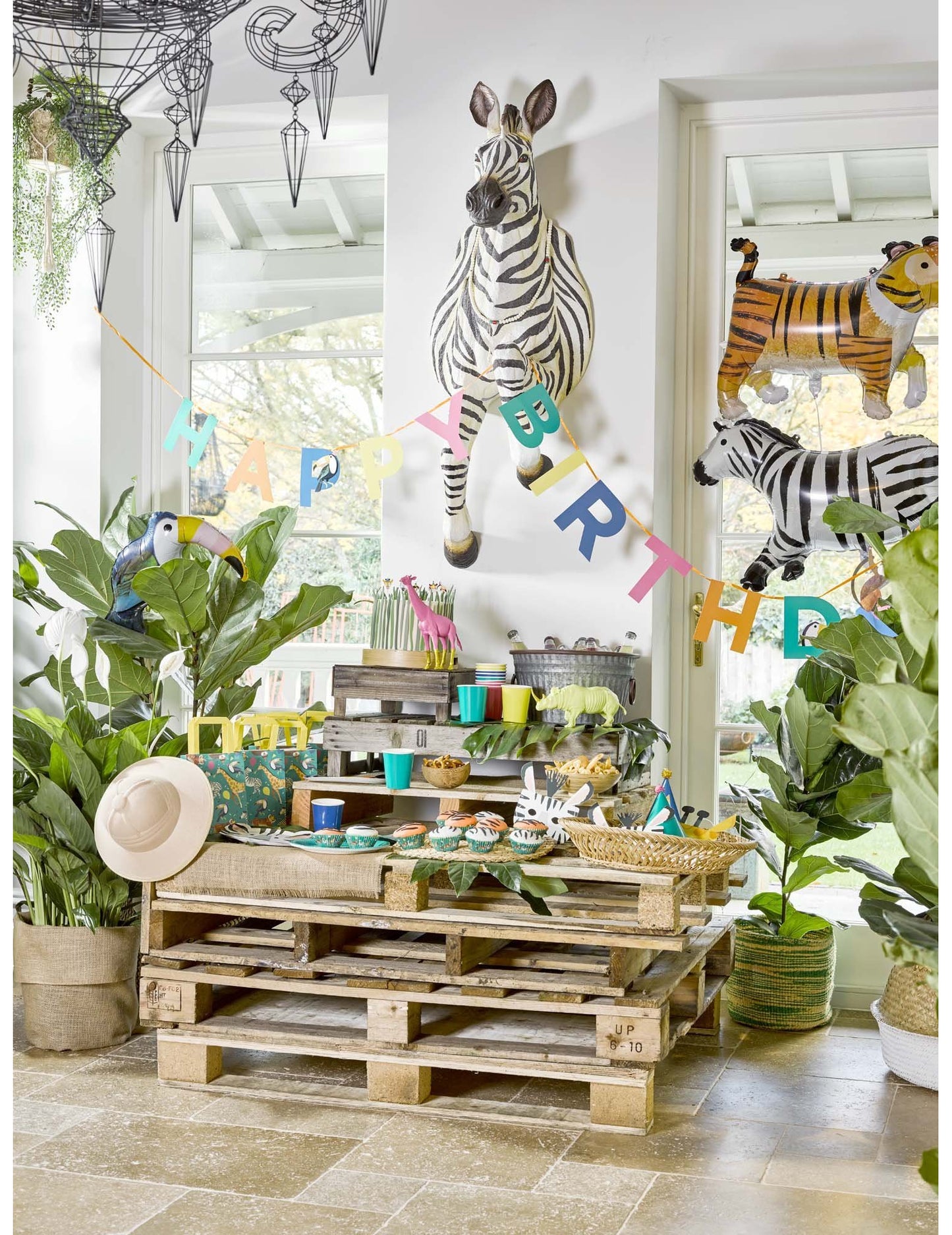 Party zvířátko všechno nejlepší k narozeninám jungle kartonová girlanda 3,5m