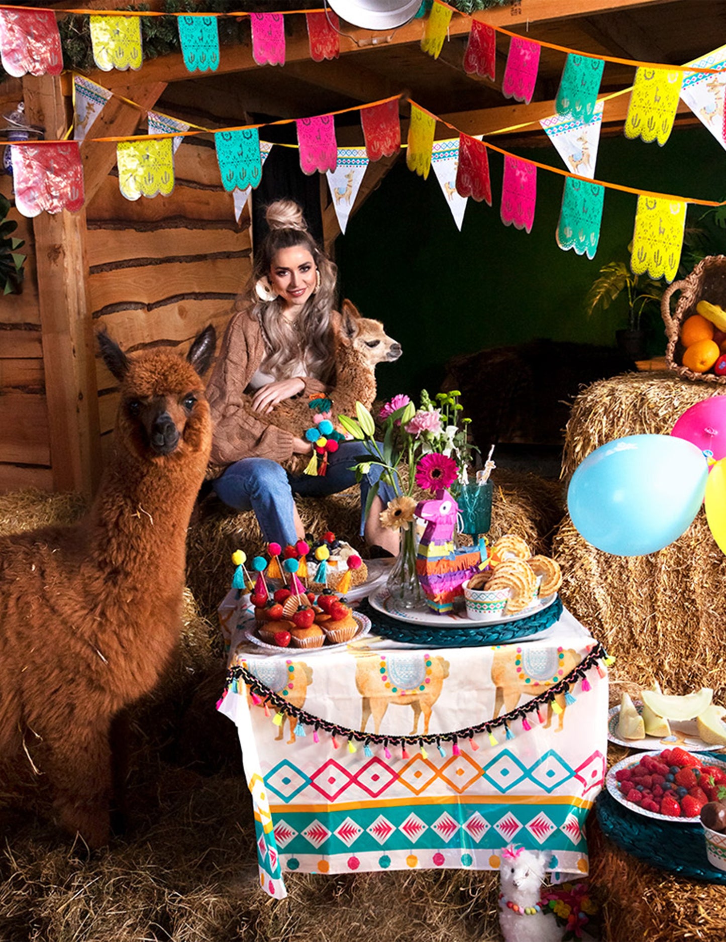 Girlanda z mexického polyesteru s bambulkami 2m