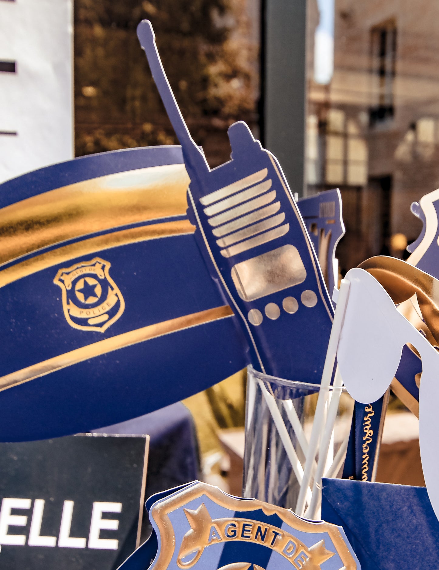 10dílná sada policejní fotobudky v tmavě modré a zlaté barvě