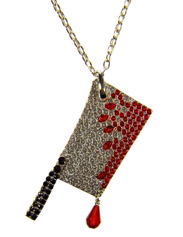 Náhrdelník s kamínkovou krvavou sekerou