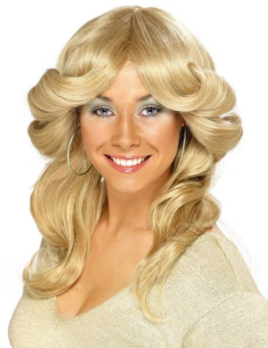 Paruka ve stylu 70. let pro ženu, blond s objemným foukaným účesem