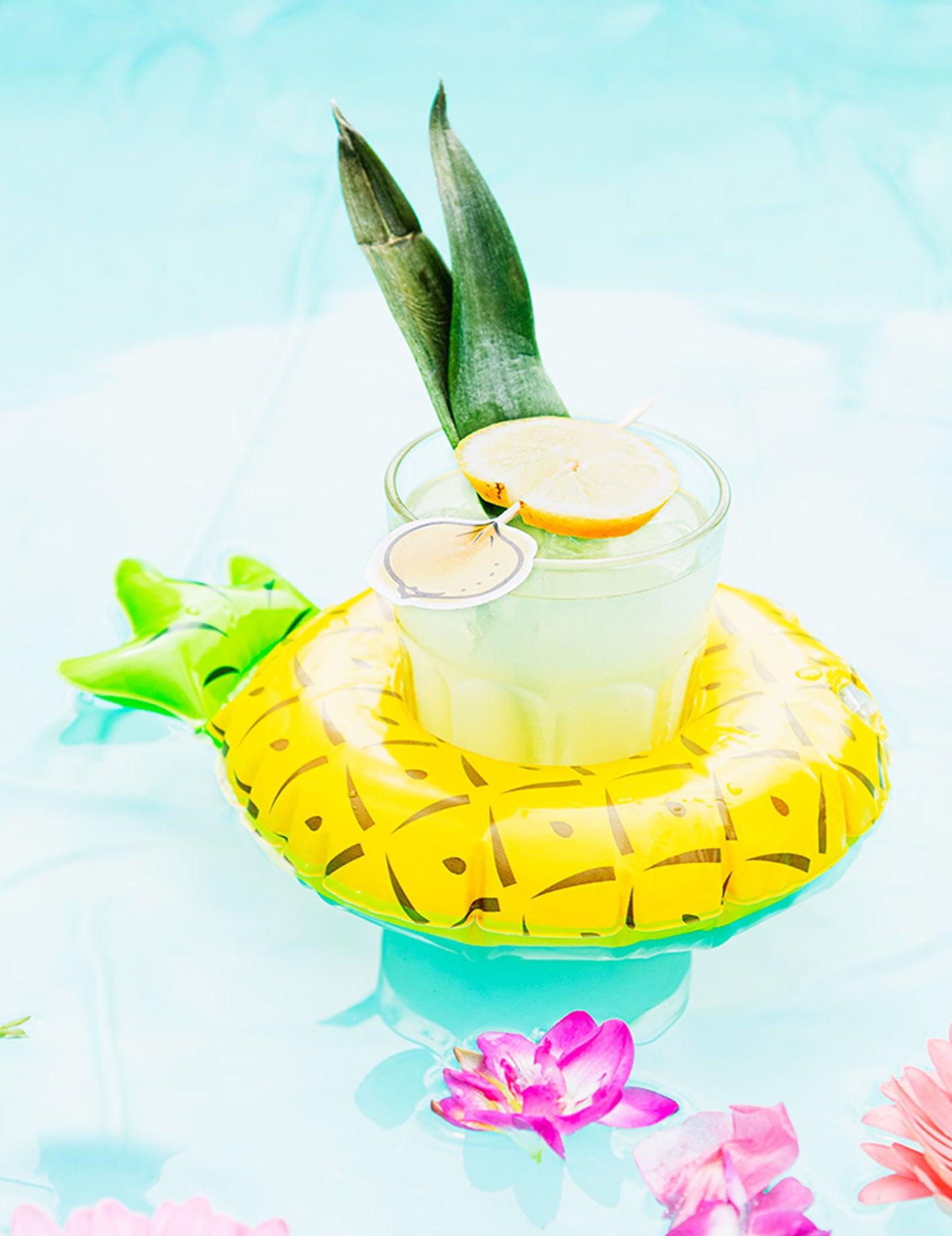 Porte-gobelet gonflable ananas
