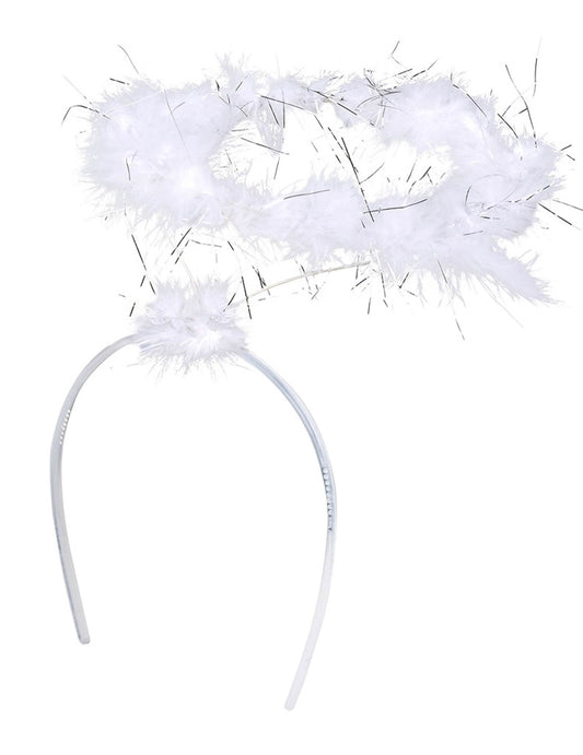 Détail des plumes et des fils argentés du serre-tête auréole d'ange