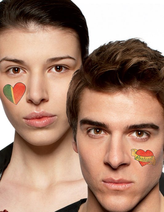 Mise en situation sur les visages des tatouages temporaires Portugal pour supporter