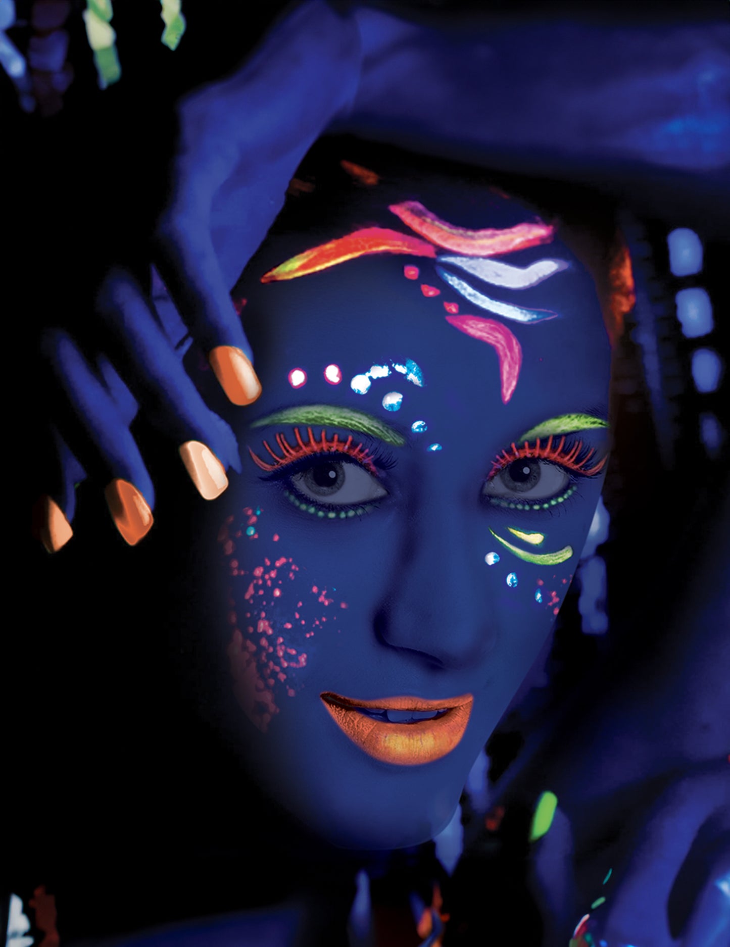 Neonovo oranžový lak na nehty